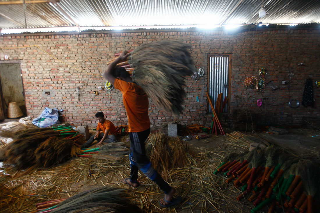 कुचोमा पनि कोरोना कहर: कामदार पाइँदैनन्, व्यापार पनि छैन [तस्वीरहरू]