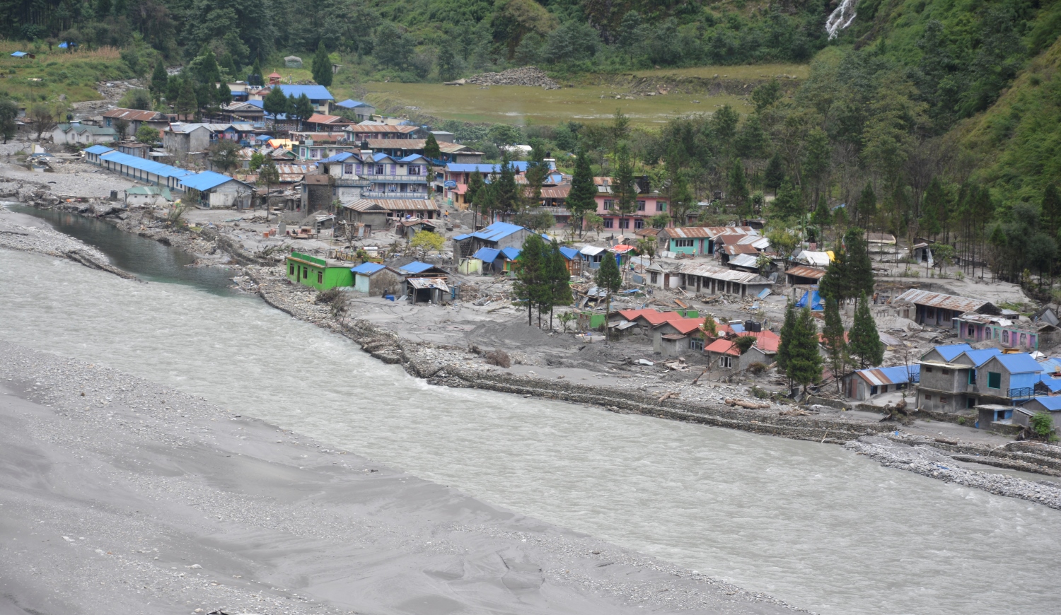 जलवायु परिवर्तनको मारमा मनाङ  (तस्वीरहरू)