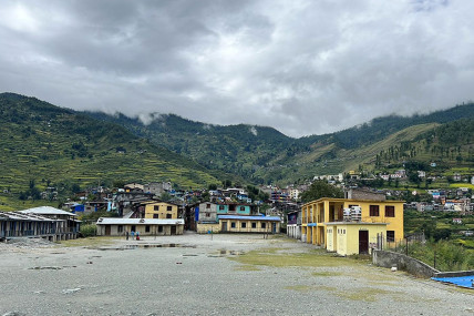 जुम्लाको गुठीचौरमा सात घरमा आगजनी