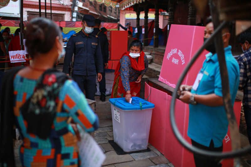 स्थानीय चुनावः १२ बजेसम्म ३५ प्रतिशत मतदान