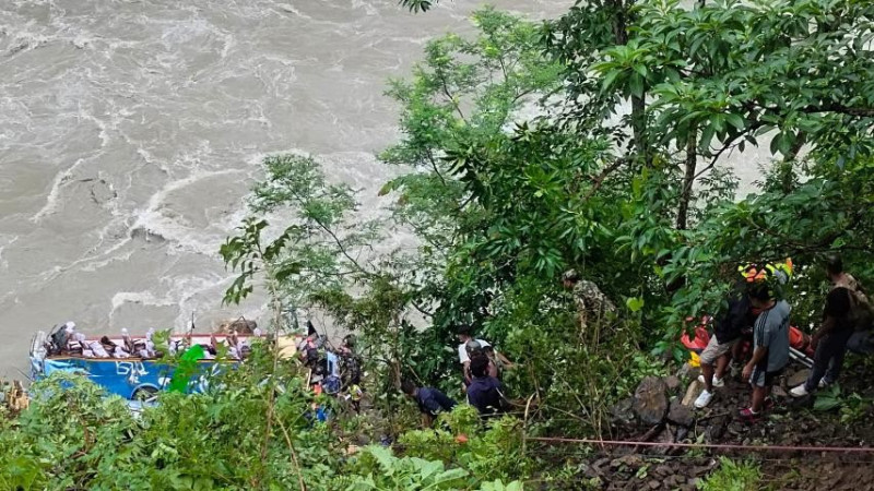 मर्स्याङ्दी बस दुर्घटनामा २७ पर्यटकले गुमाए ज्यान